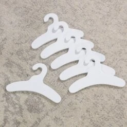 KidKraft Lil' Doll Armoire -Doll Paradise Shop GUEST 1431ac1b b10e 44b9 9b00 1bb099eca334