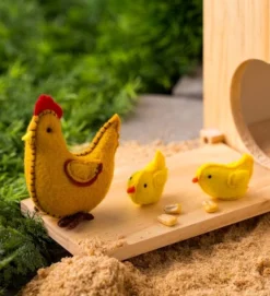 HearthSong Wooden Chicken Coop With Real Working Doors And Ramp For Imaginative Play, Measures 9_"L X 5_"W X 8"H -Doll Paradise Shop GUEST 89fce42f 5eef 4f83 91e0 e6f6d917cfa3